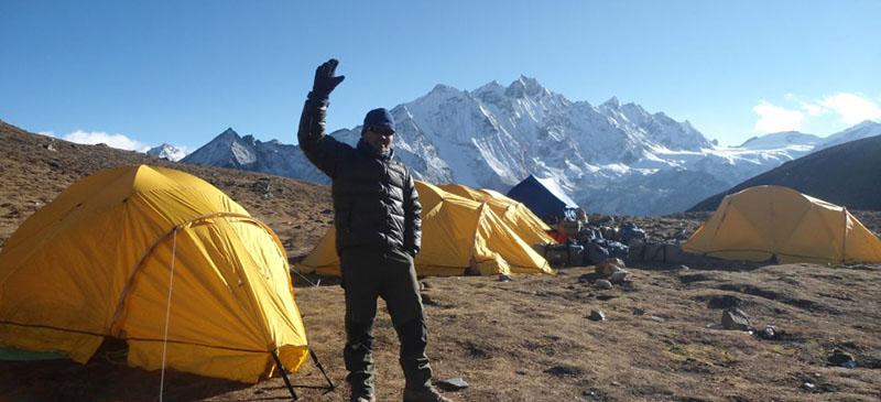 camping-trek-in-Nepal 