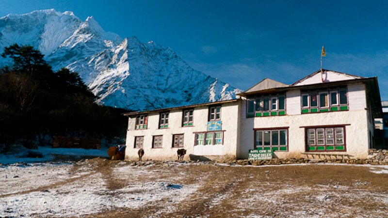 Tea-house-nepal-mount-everest 