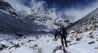trekking-to-annapurna-base-camp 