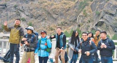 Chinese-Travelers 