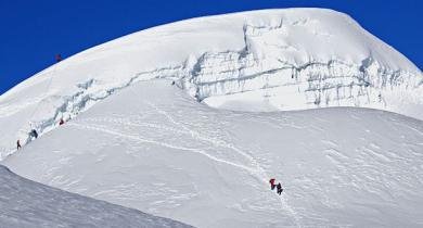mera-peak-climbing-in-Nepal 