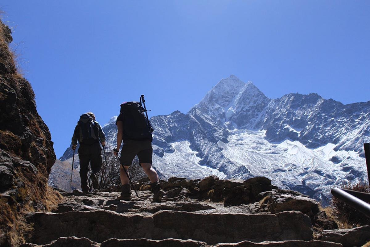 nepal-trekking-in-everest