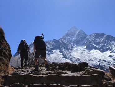 nepal-trekking-in-everest 
