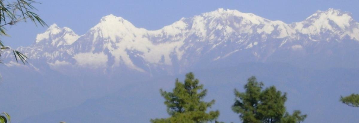 daman-hiking