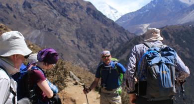 trekking-in-nepal-in-November 