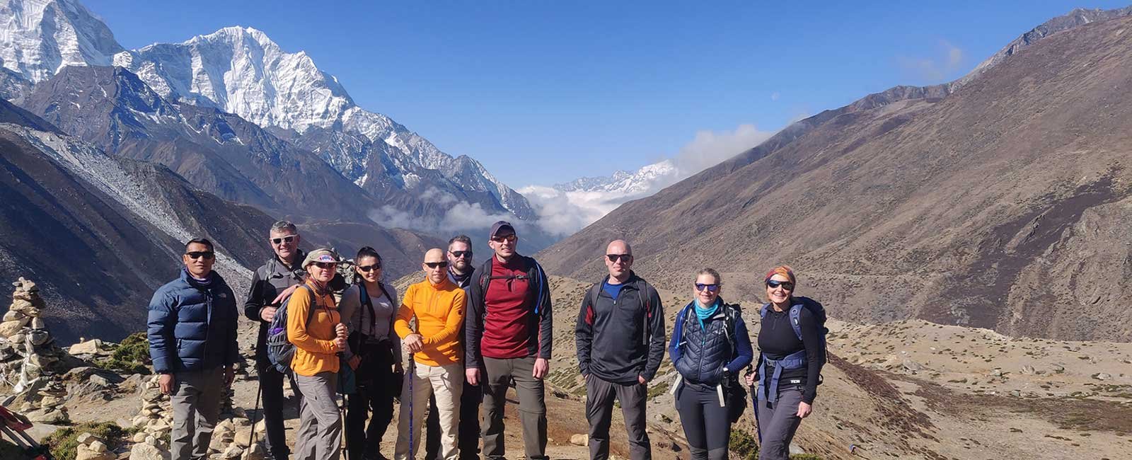 everest-base-camp-trekking-april 